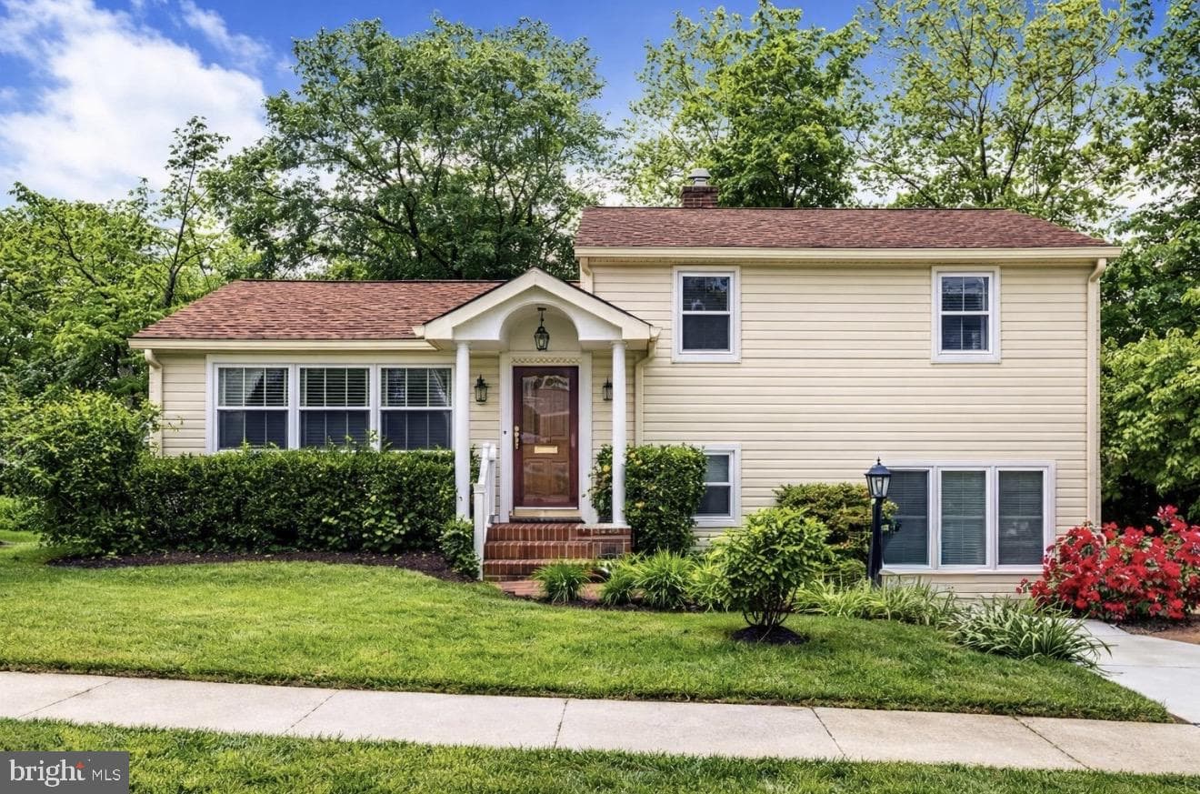 109 Ridgefield Road photo 2