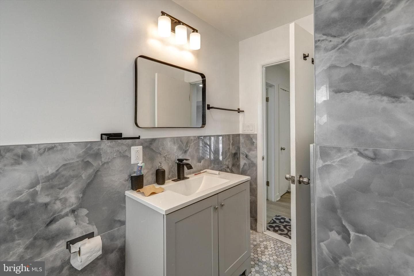 3405 Washington Avenue photo 25