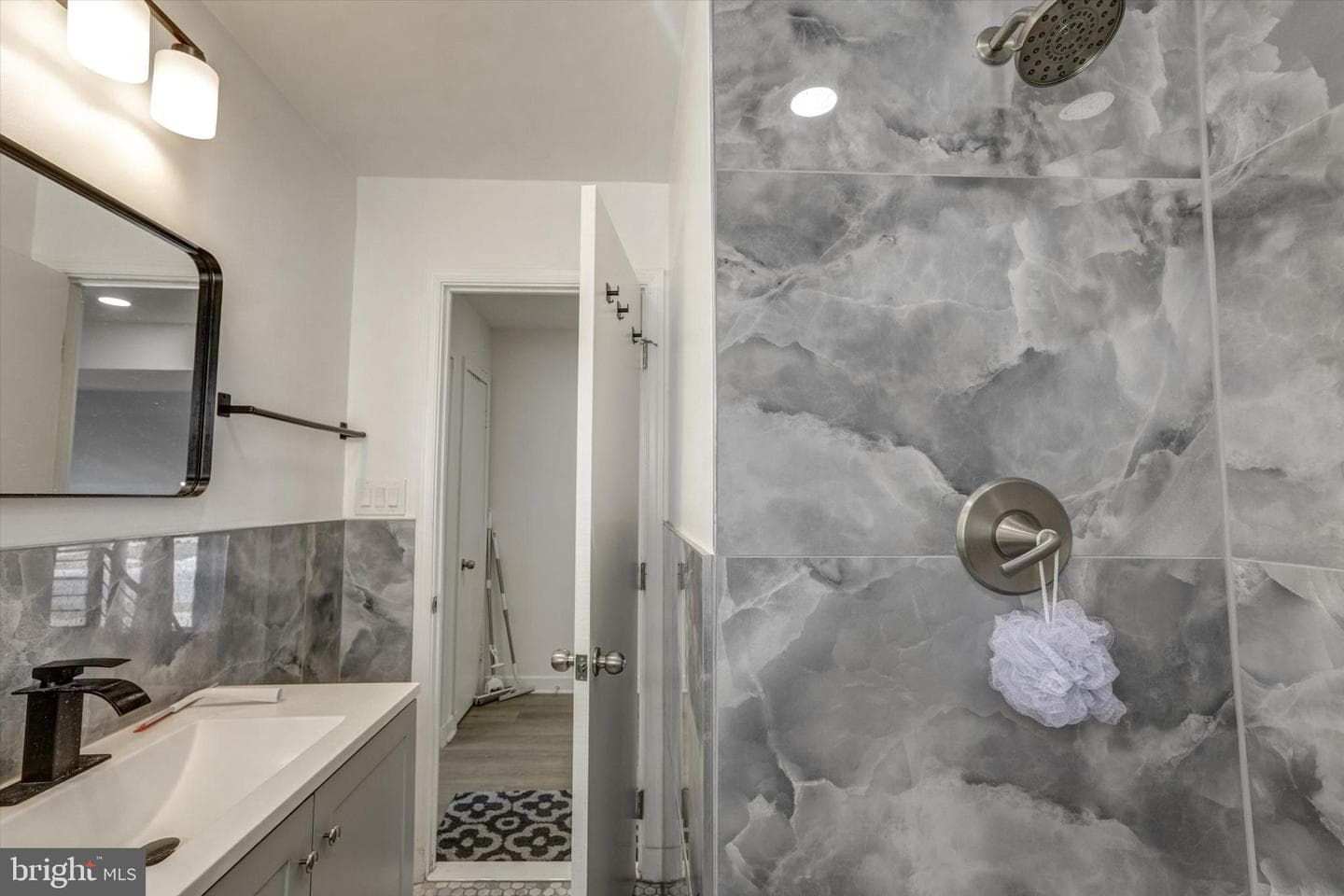 3405 Washington Avenue photo 26