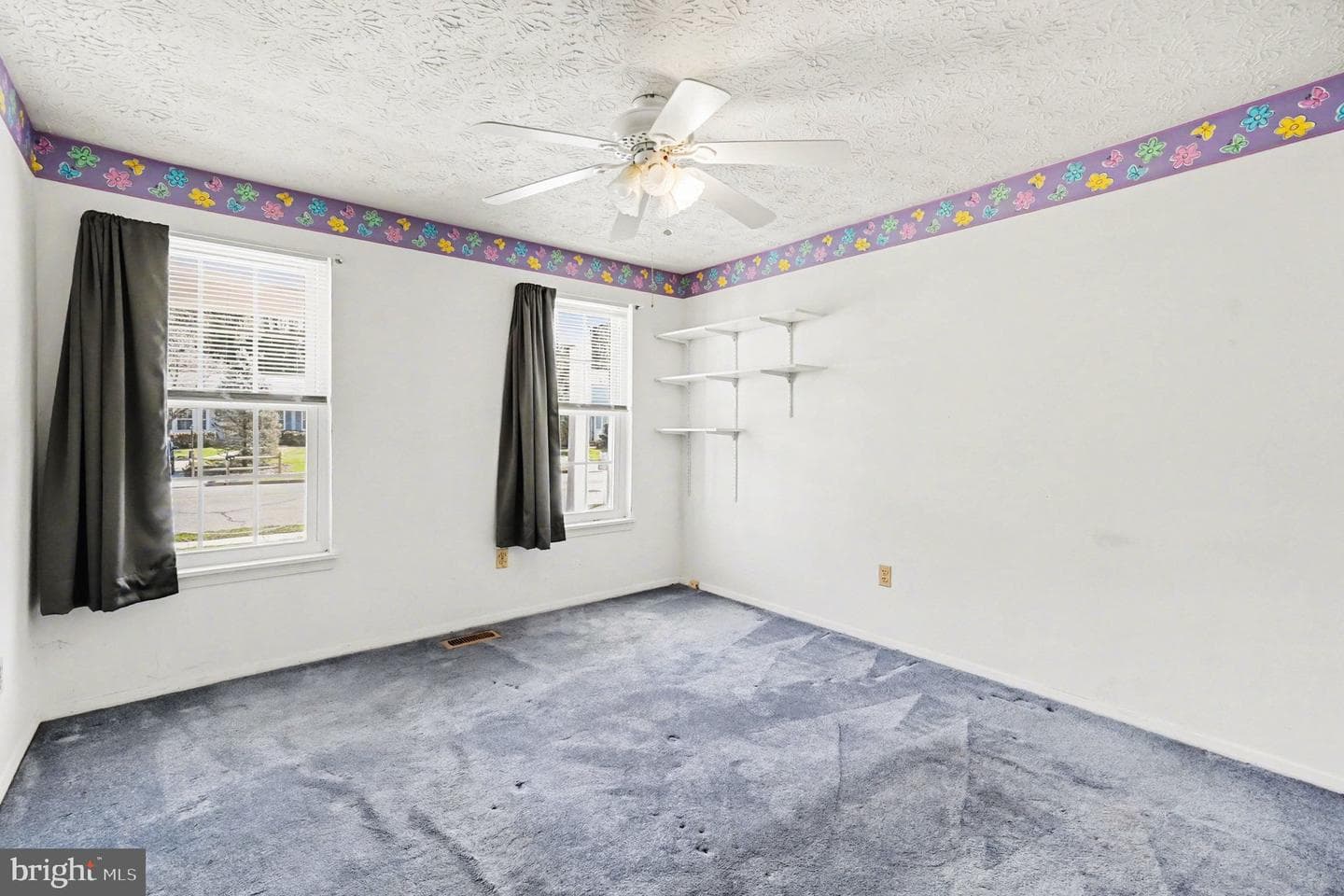 9422 Gunview Road photo 21