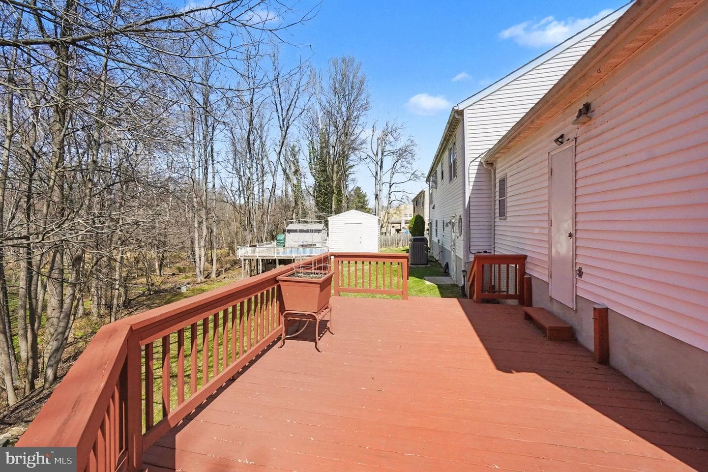 9422 Gunview Road photo 40