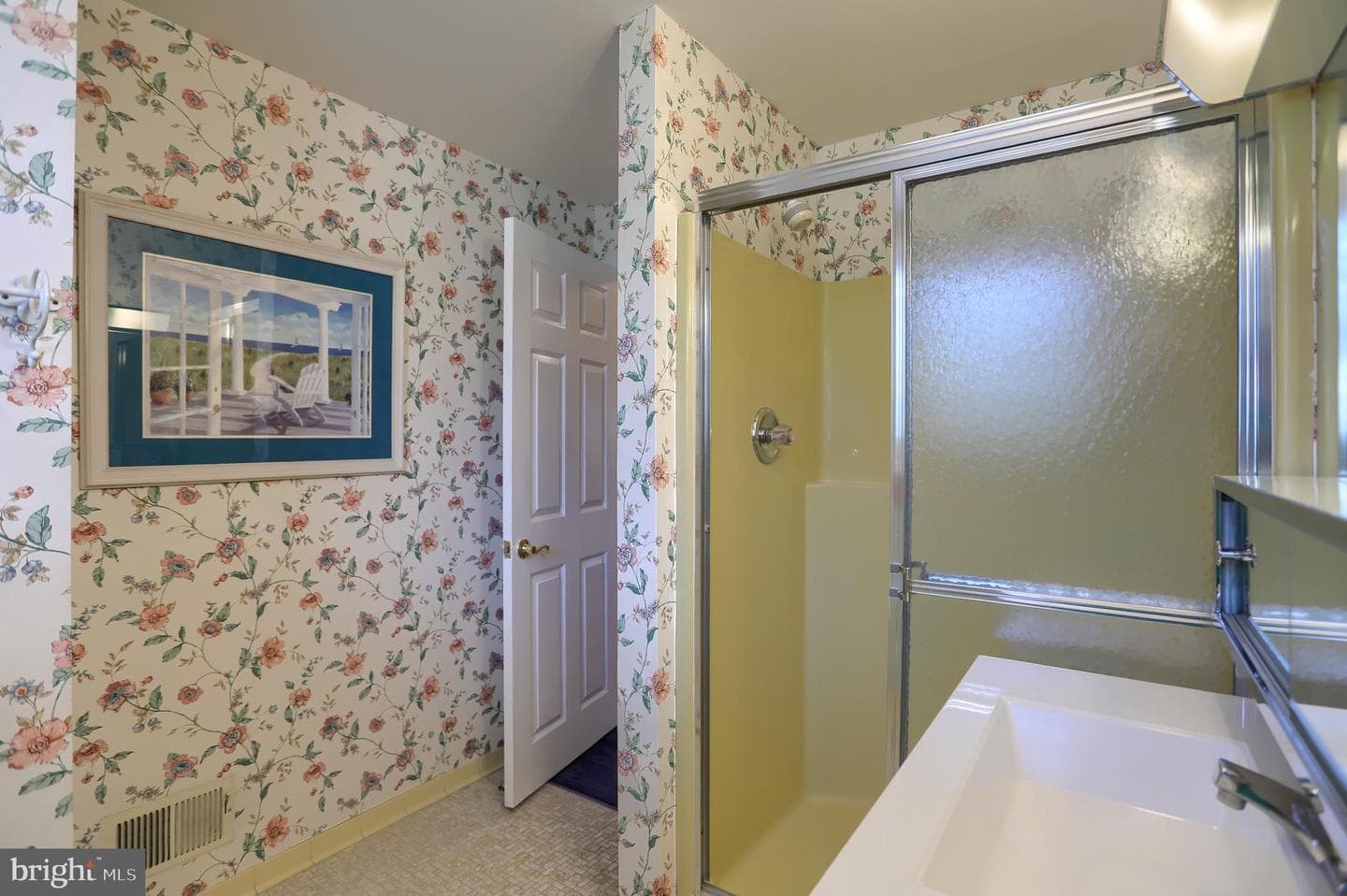 9 Tyburn Court photo 39