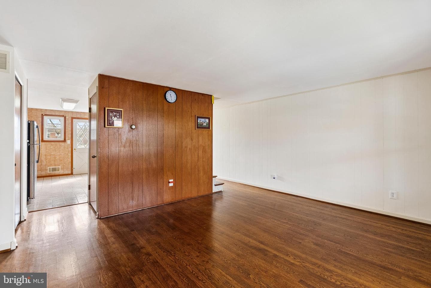 1041 Foxwood Lane photo 10