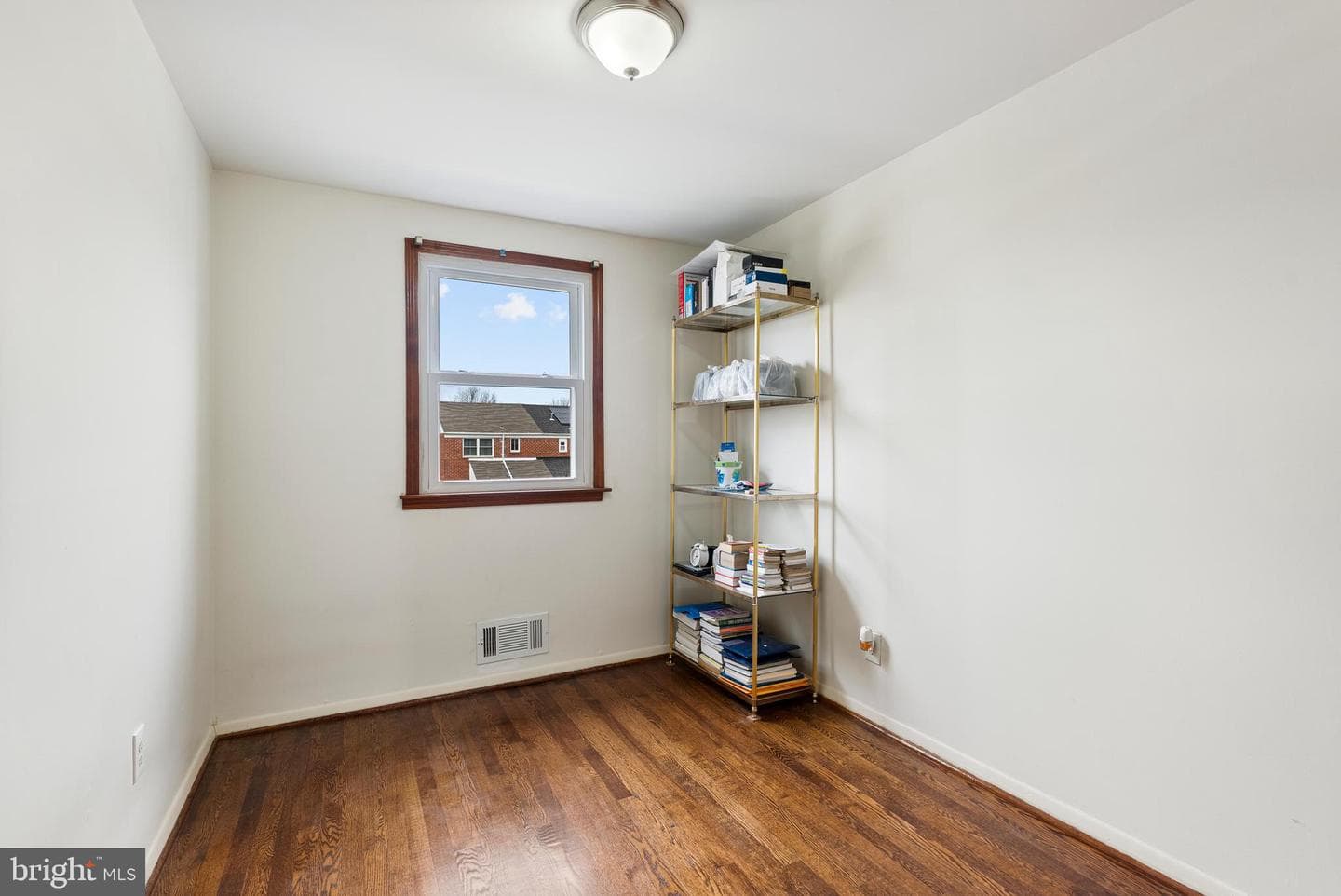 1041 Foxwood Lane photo 31