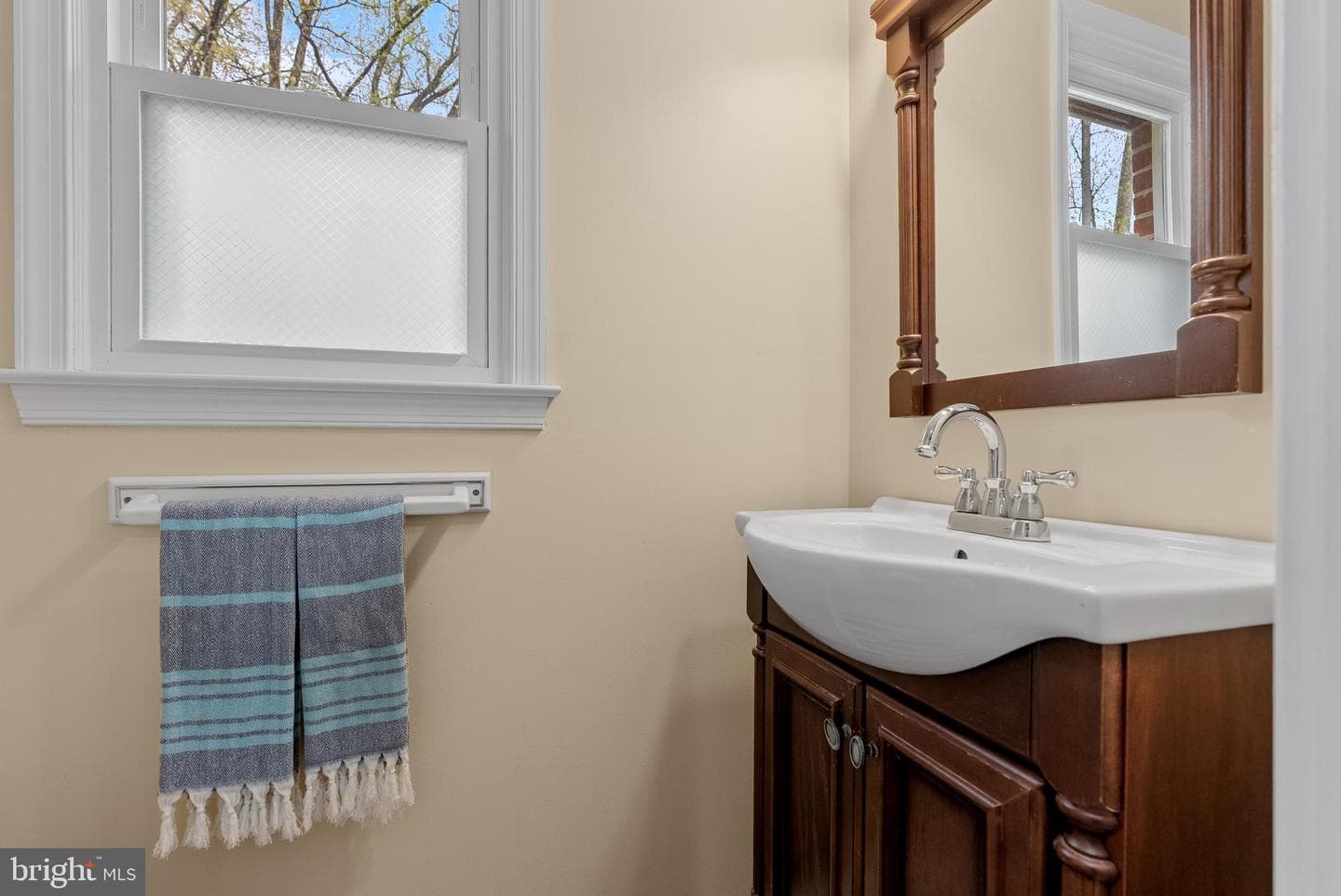 1114 Valewood Road photo 10