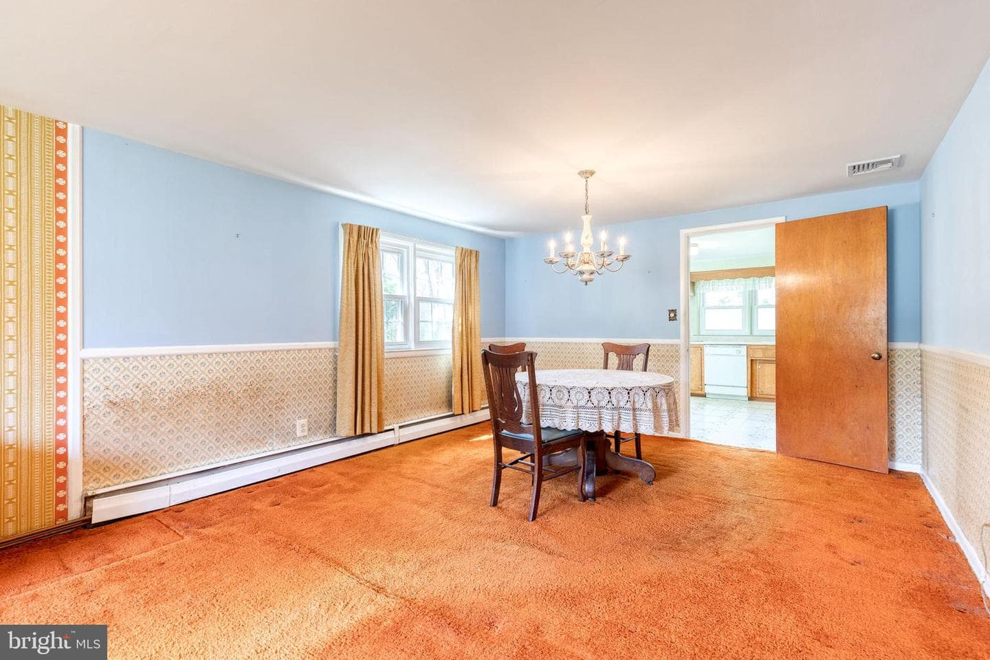 524 Goucher Boulevard photo 12