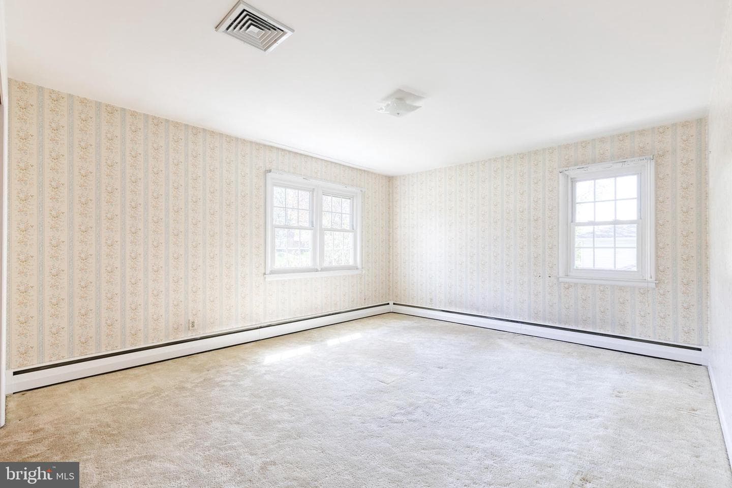 524 Goucher Boulevard photo 20