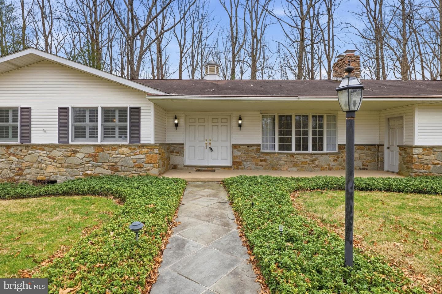 2201 Knox Avenue photo 47