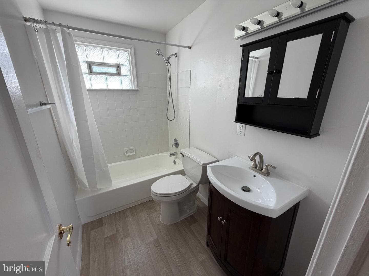 1403 Dartmouth Avenue photo 15