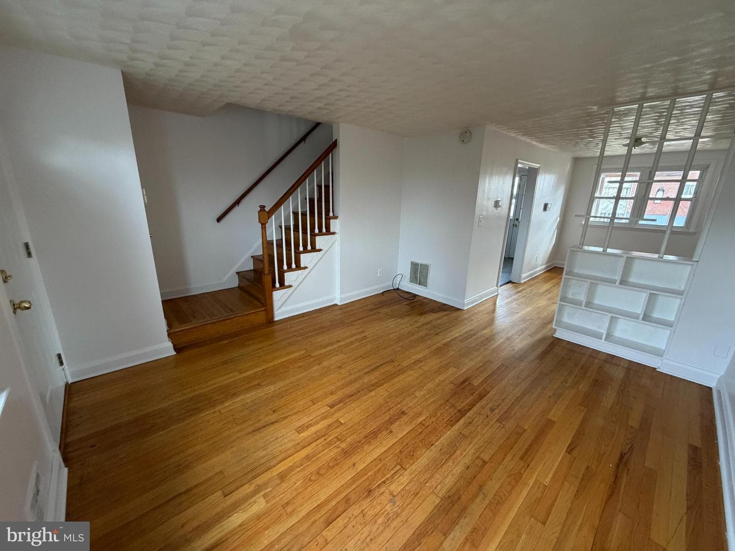 1403 Dartmouth Avenue photo 2
