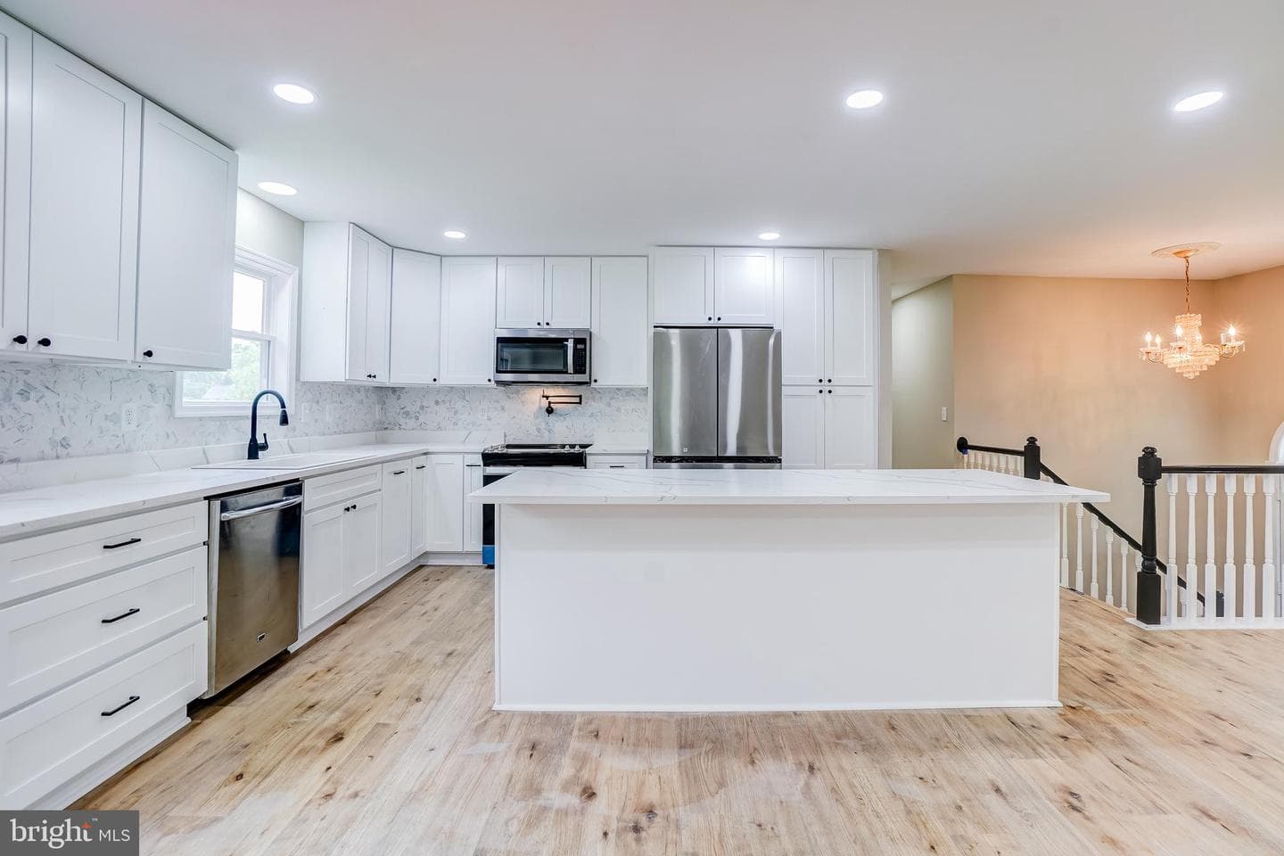 8813 Orchard Road photo 9