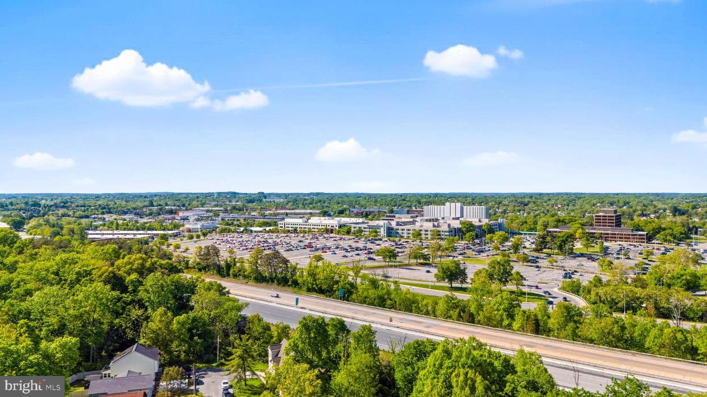1404 Lafayette Avenue photo 32