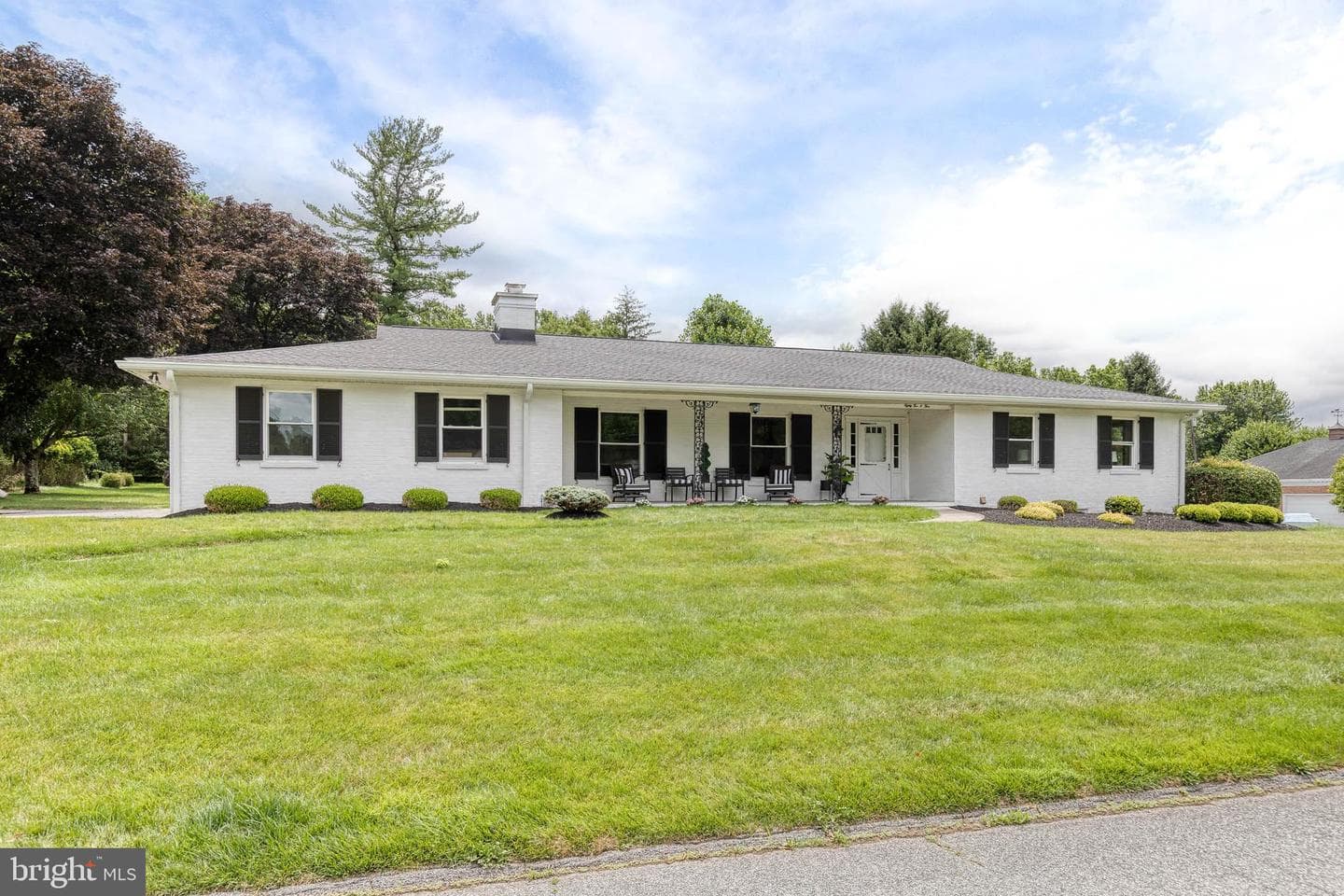 8205 Tally Ho Road photo 2