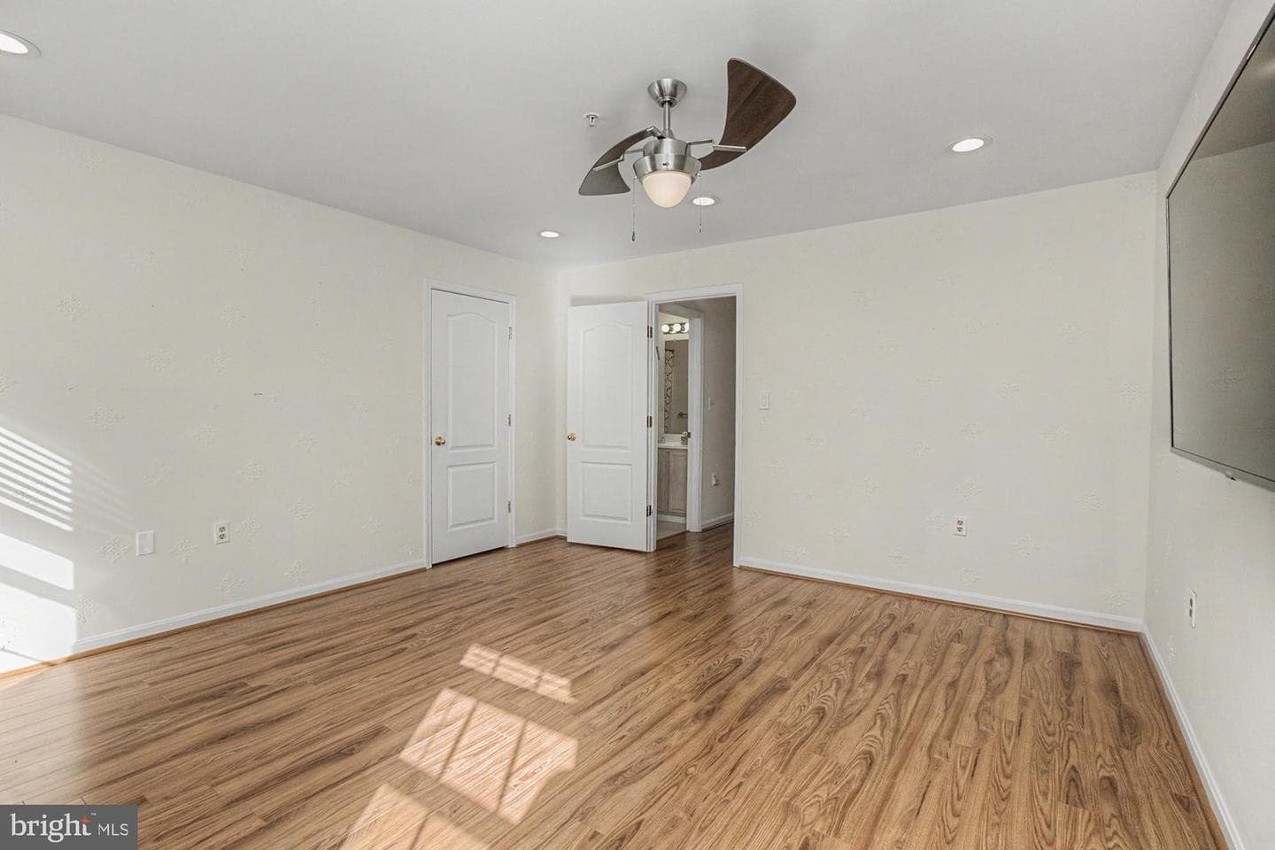 215 Carolstowne Road photo 24