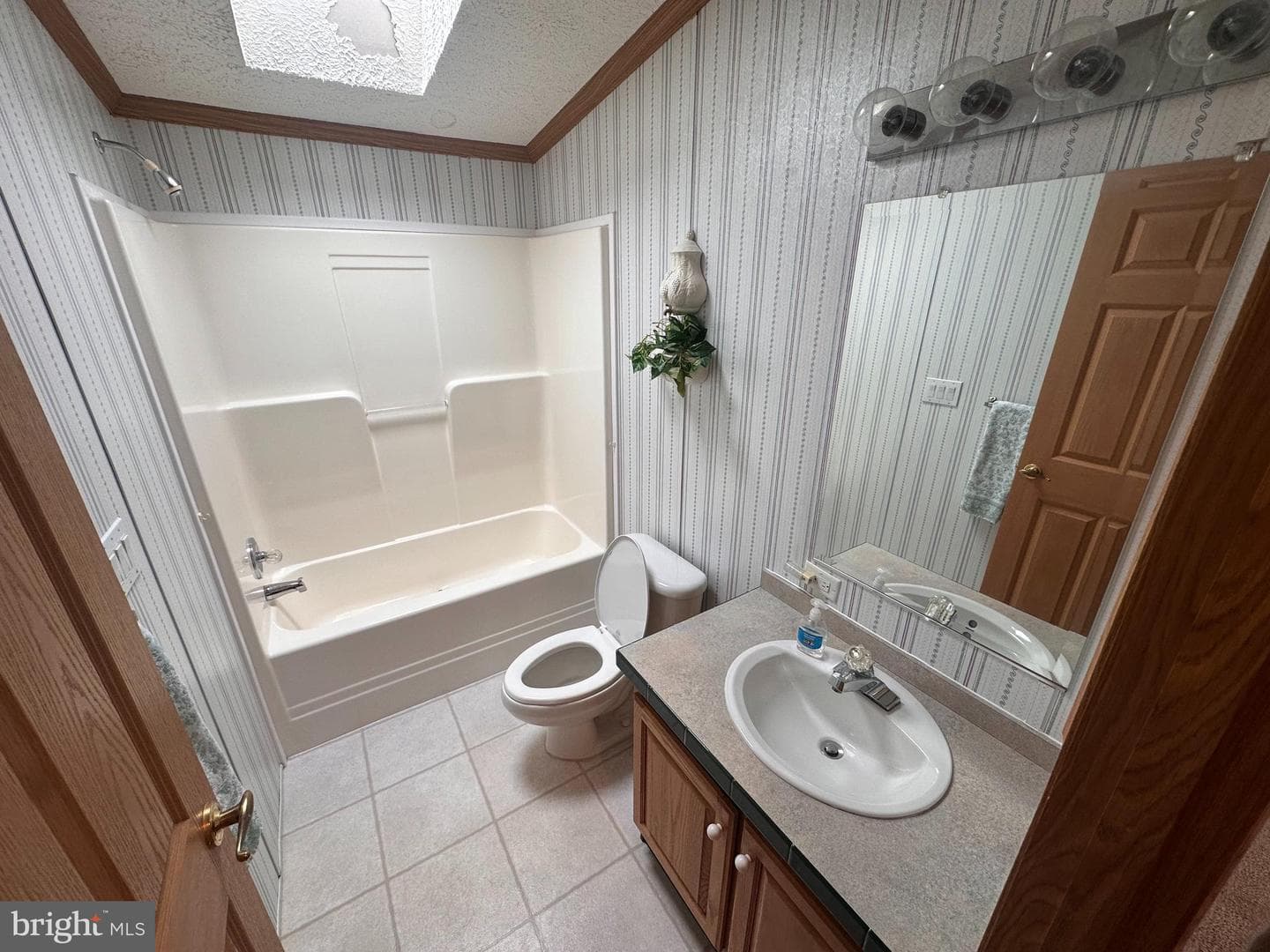 3203 Honeysuckle Lane photo 25