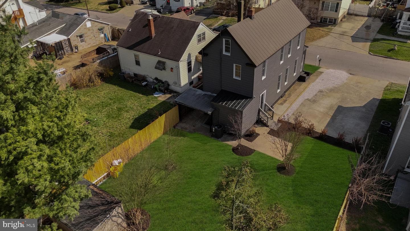 106 4th Avenue photo 31