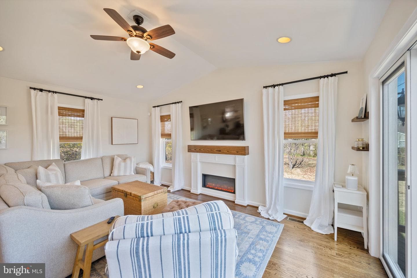 6 Pickett Road photo 20