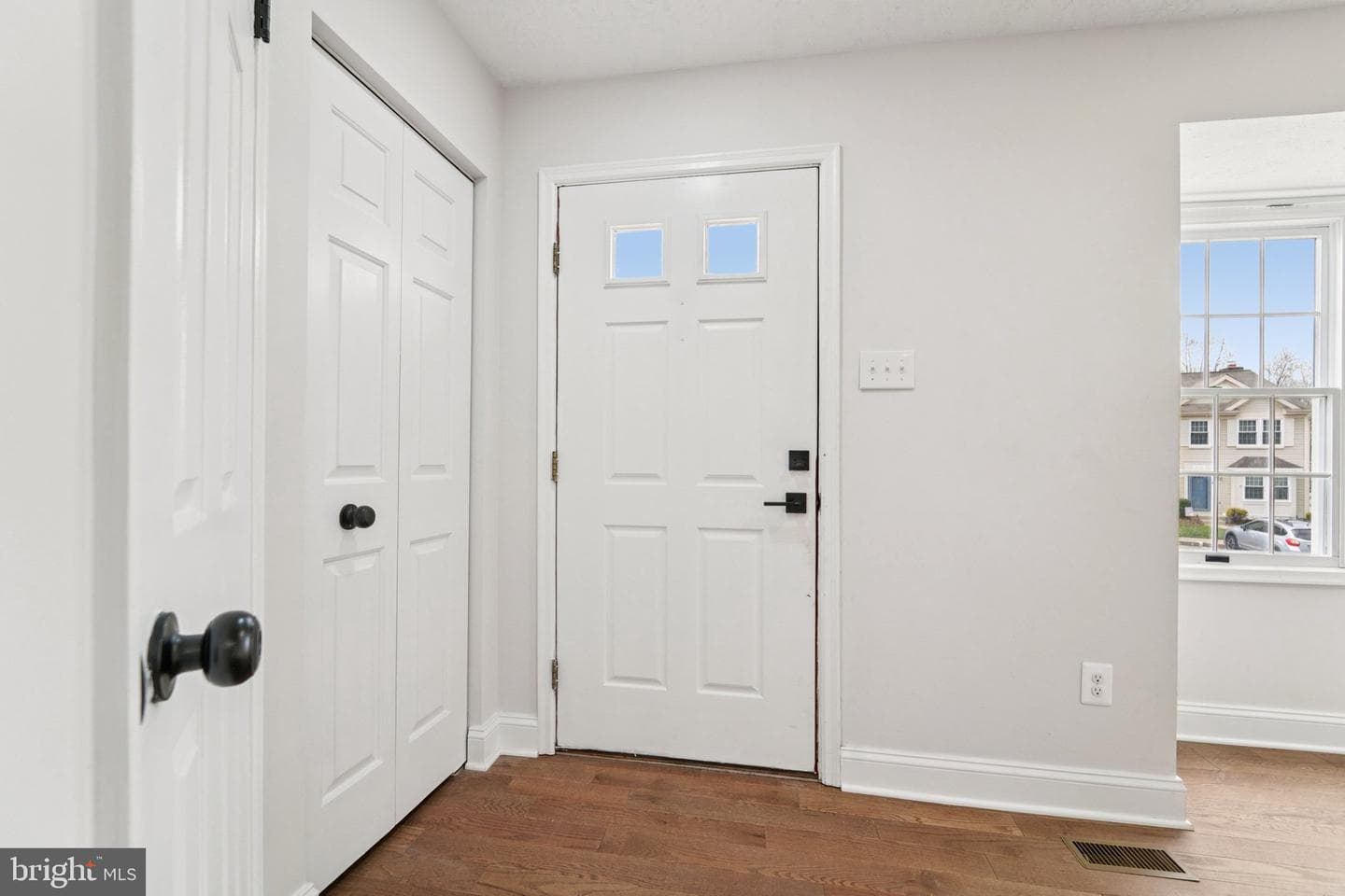 8727 Silver Hall Road photo 2