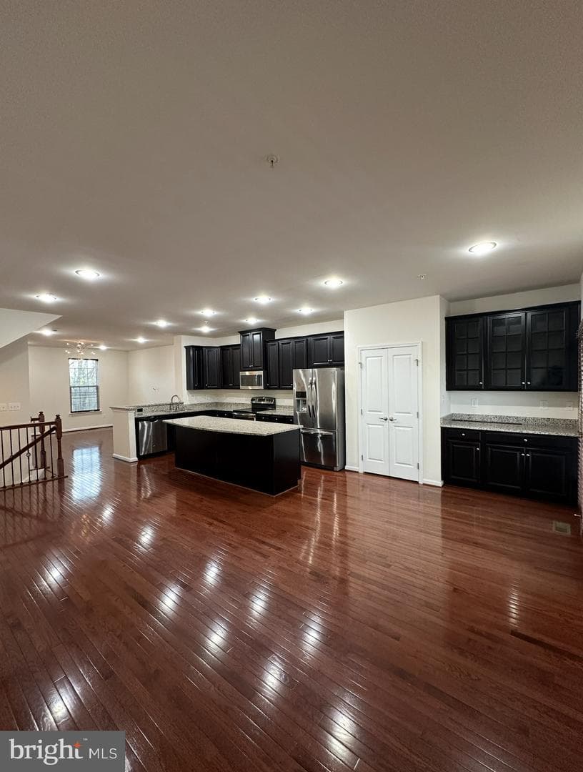 4334 Plinlimmon Drive photo 4