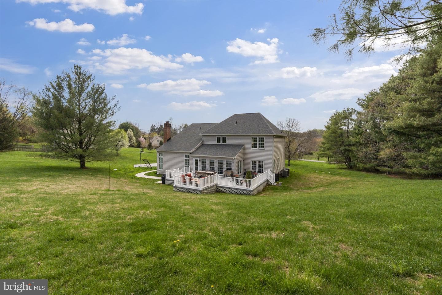 1231 Corbett Road photo 90