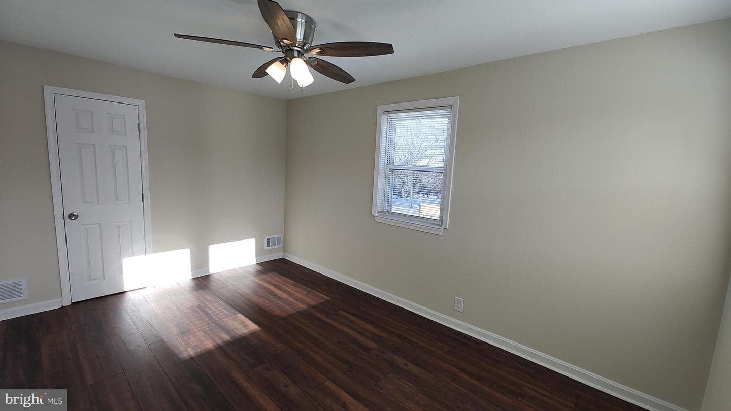 2247 Graythorn Road photo 19
