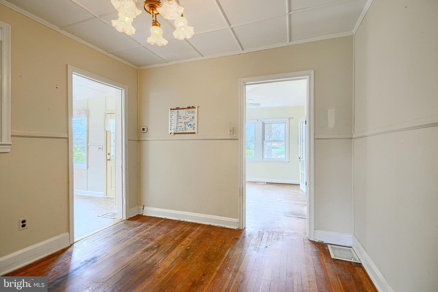 8009 Oakleigh Road photo 9
