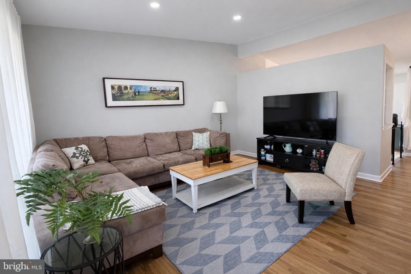 9800 Clanford Road photo 4
