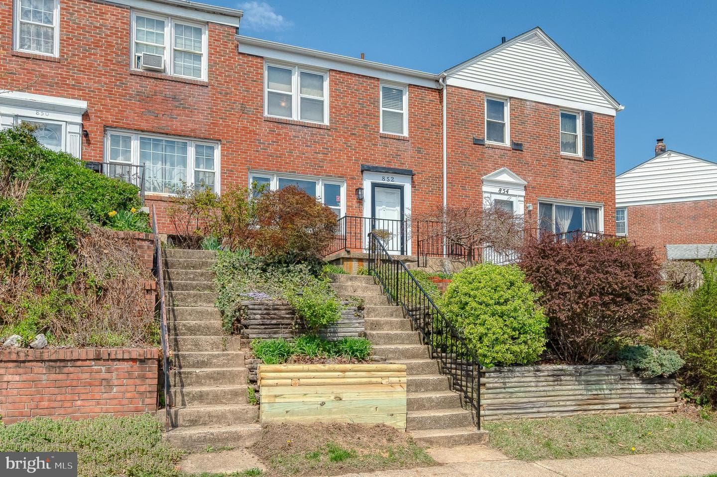 852 Bosley Avenue photo 3