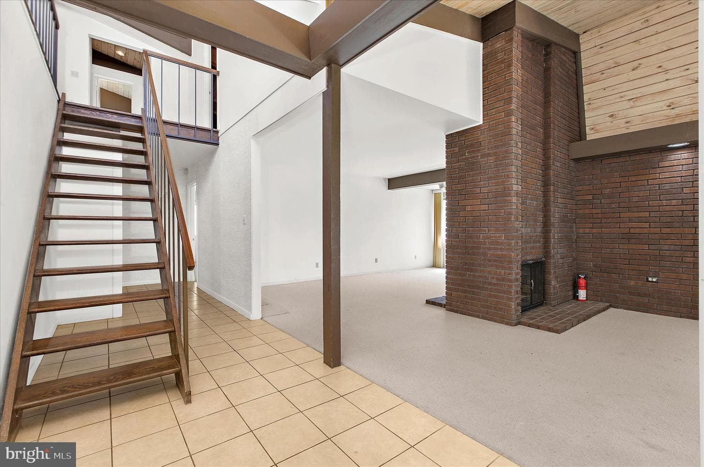7 Stone Hollow Court photo 5