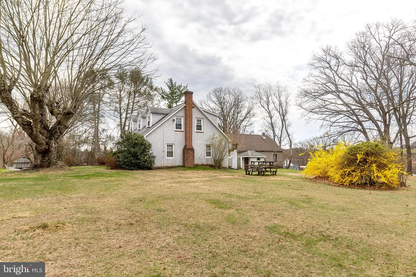15914 Falls Road photo 34