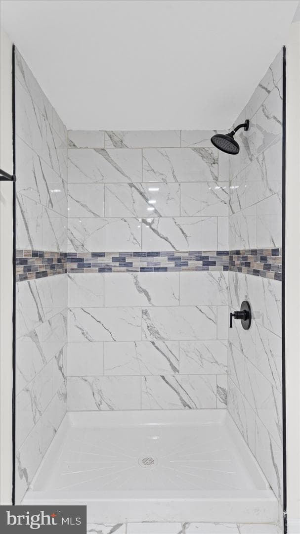 3901 Tiverton Road photo 20