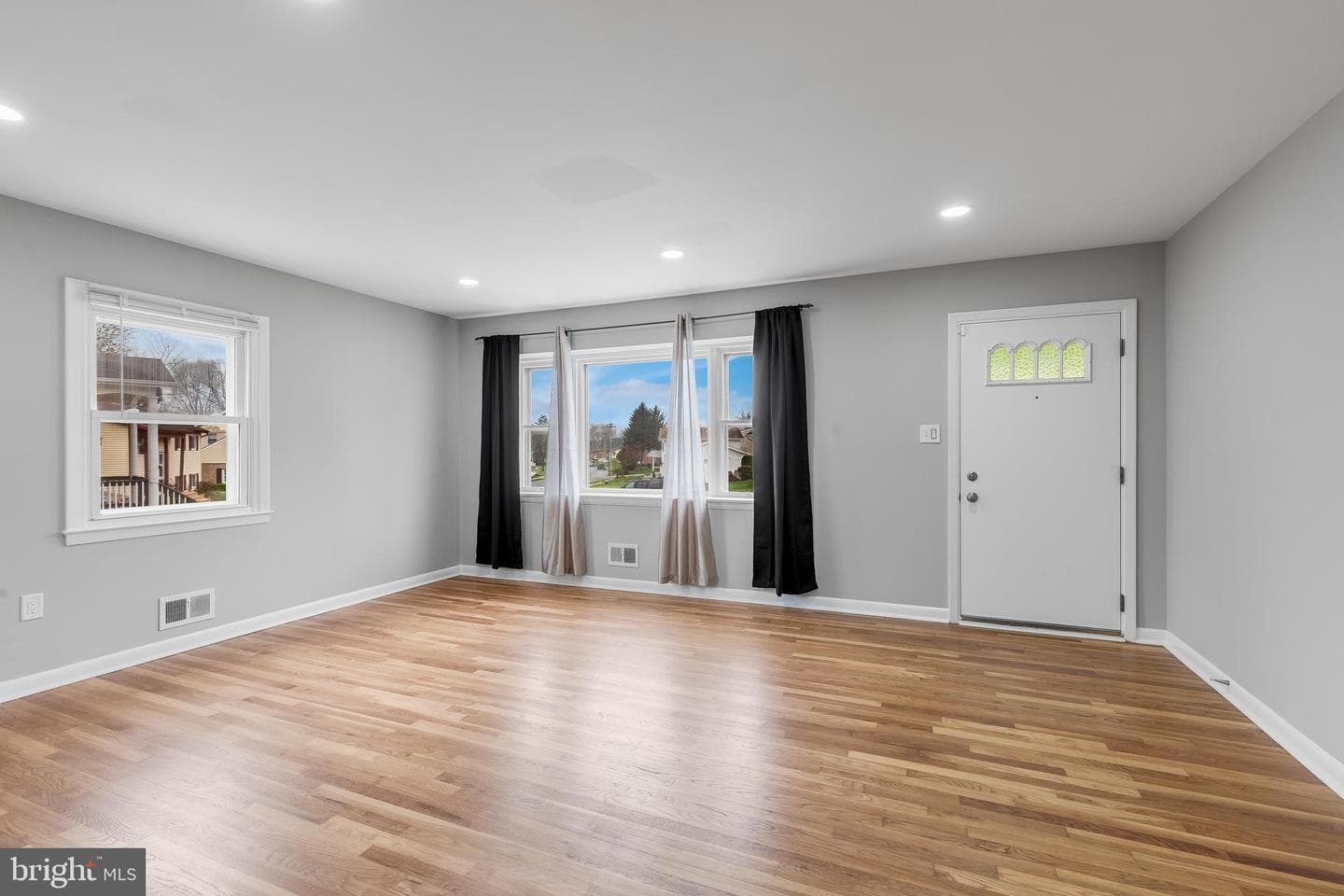 1324 Denbright Road photo 6
