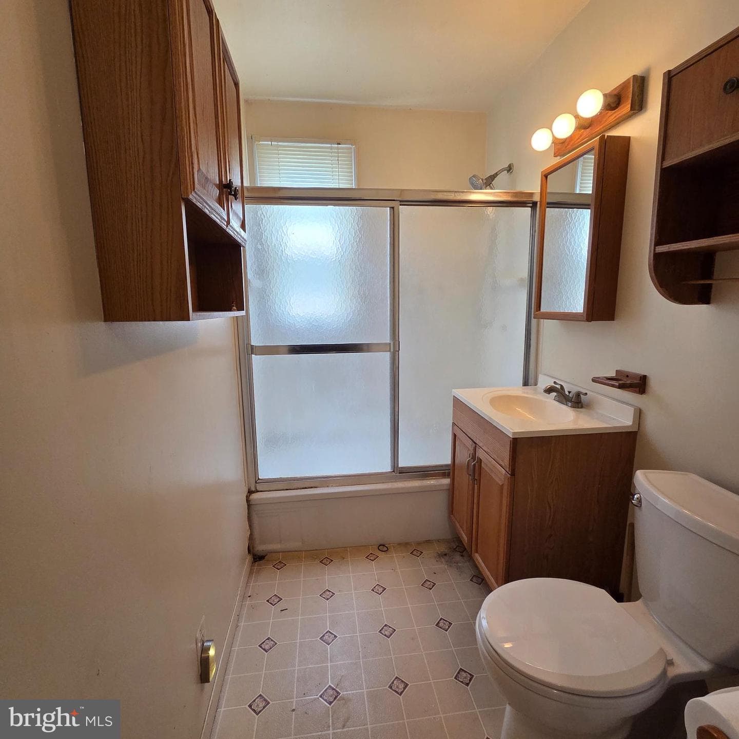 3451 Yardley Drive photo 13