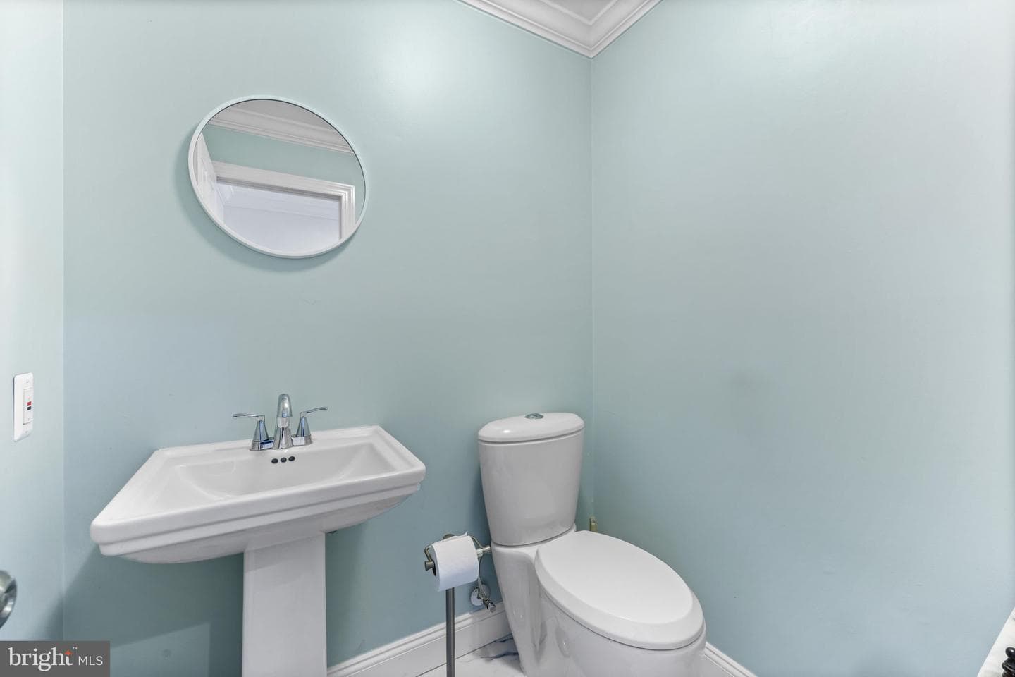 21310 W Liberty Road photo 22