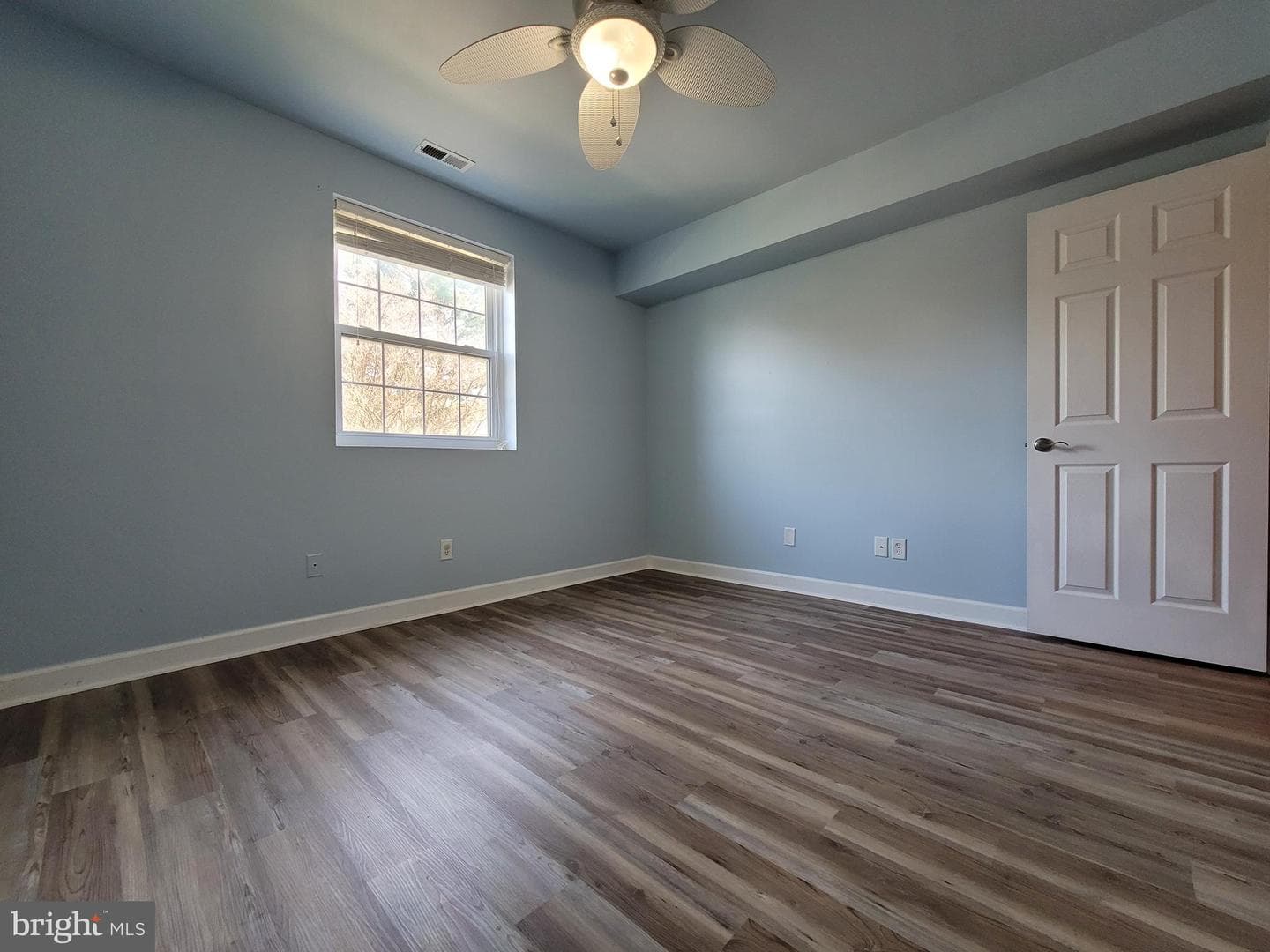 6 Elphin Court #201 photo 17