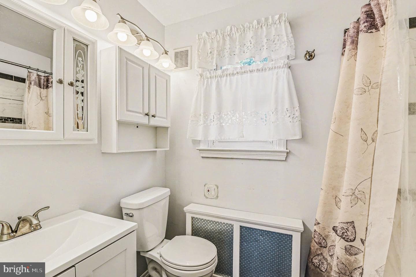 2939 Manns Avenue photo 16