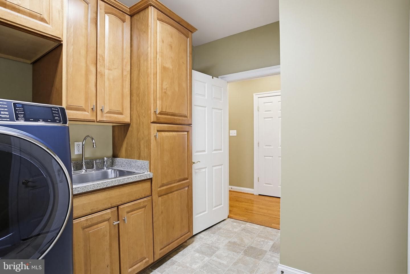 621 Dunloy Court photo 27