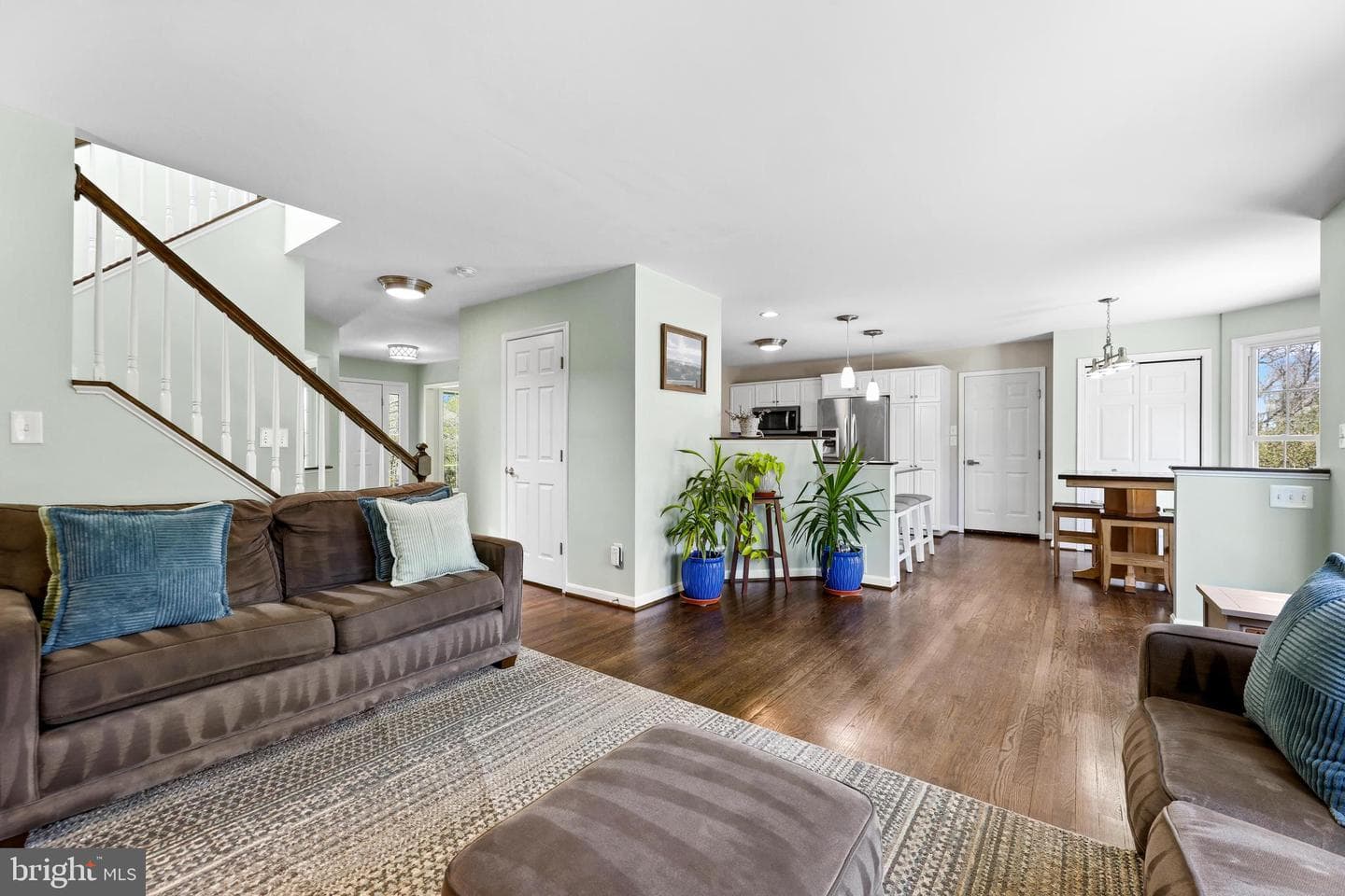 629 Coachmans Way photo 13