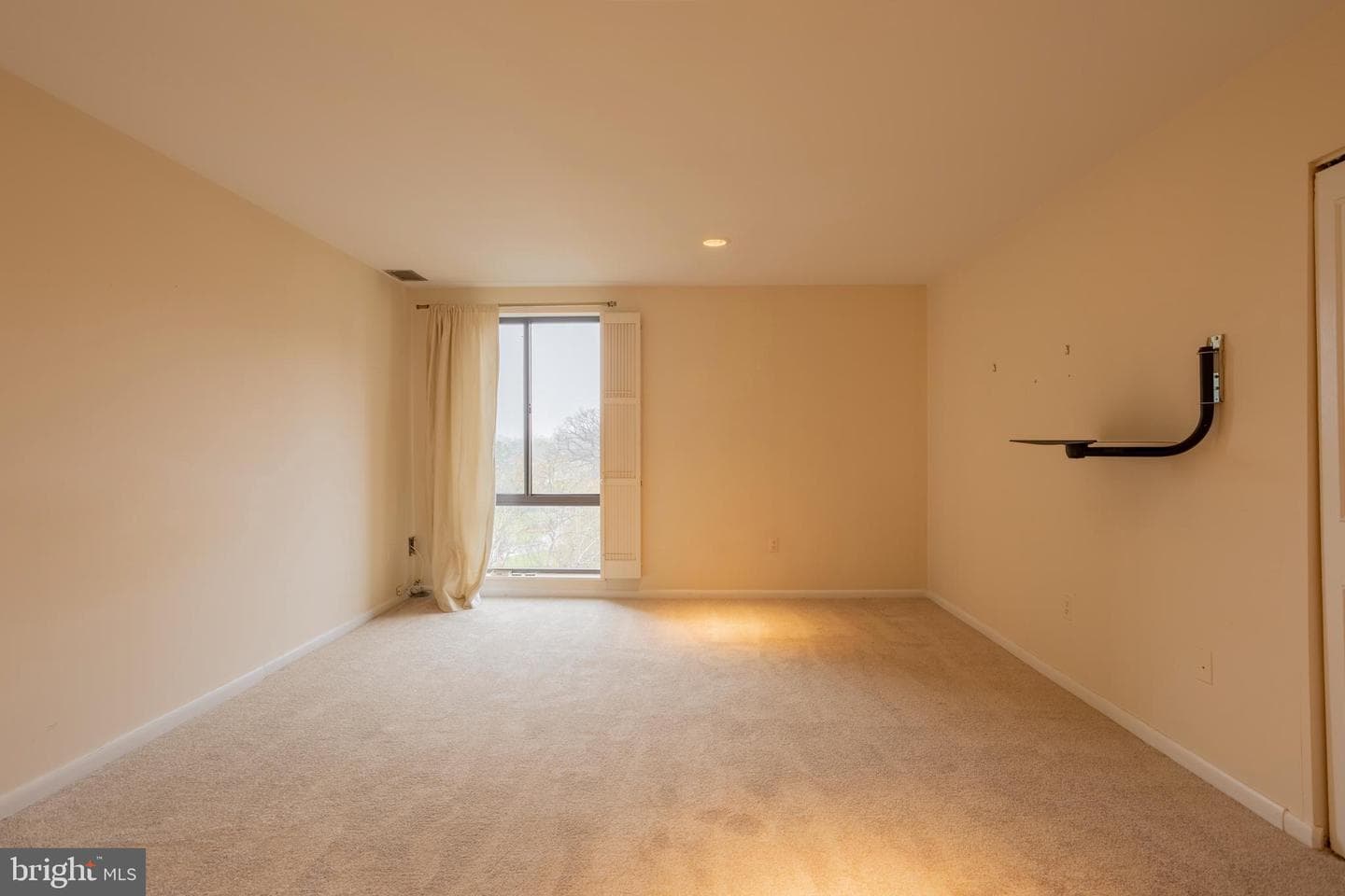 7 Slade Avenue #511 photo 31