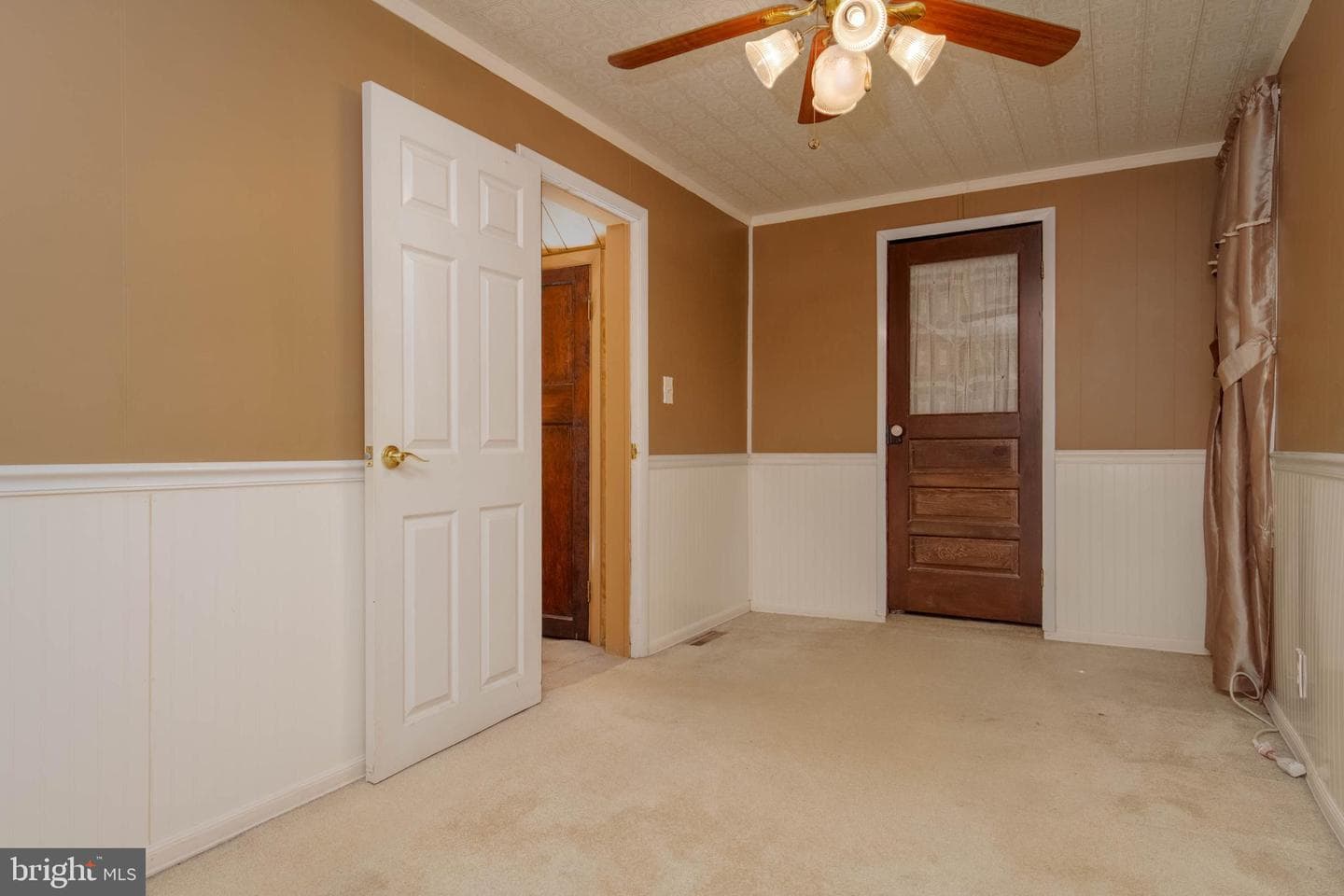 318 Lorraine Avenue photo 12