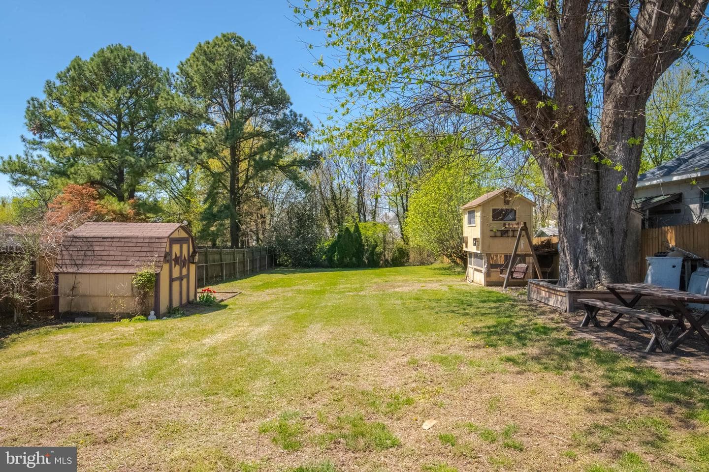 318 Lorraine Avenue photo 25