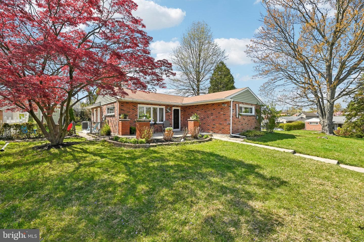 8710 Richmond photo 2