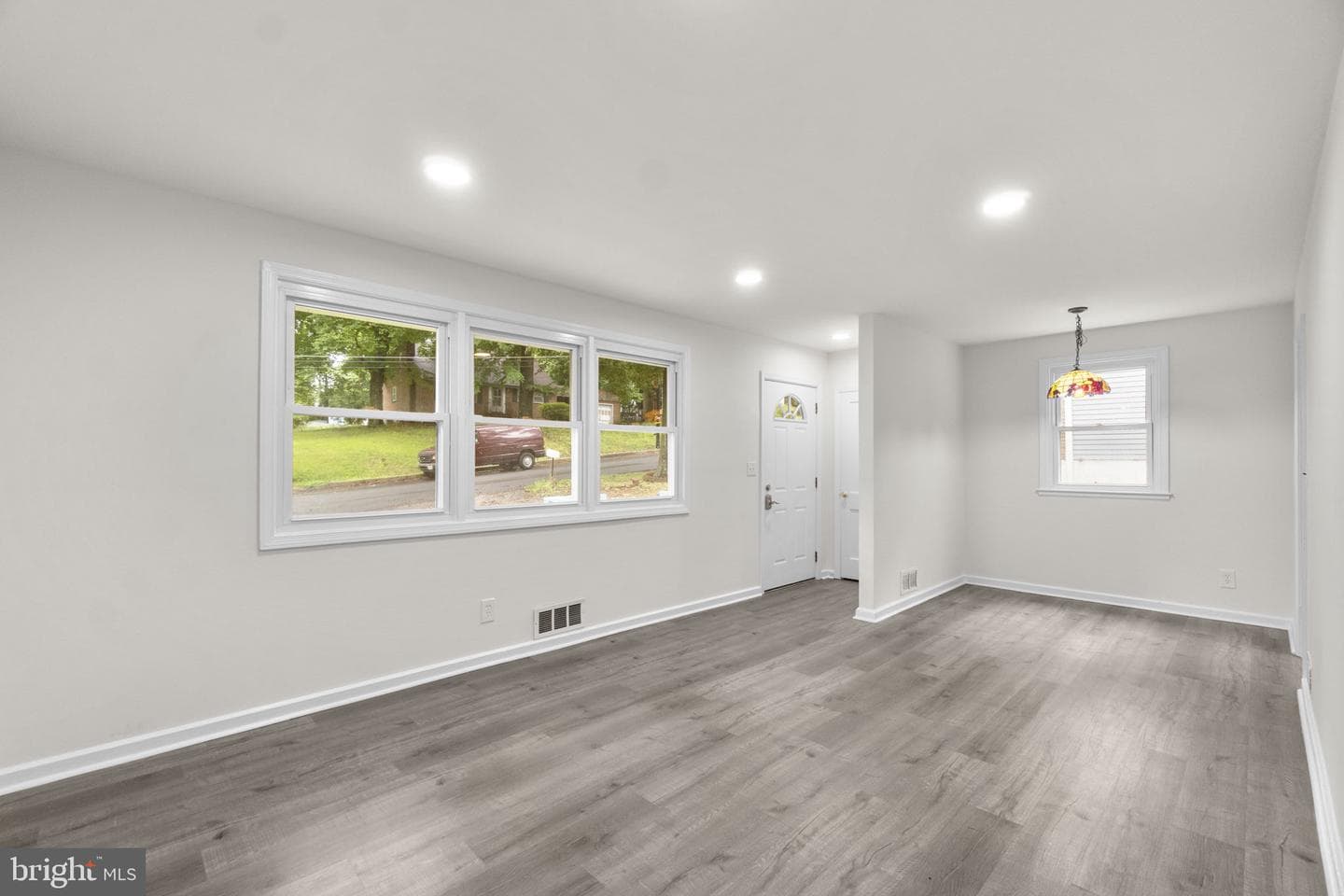 3658 Clifmar Road photo 12