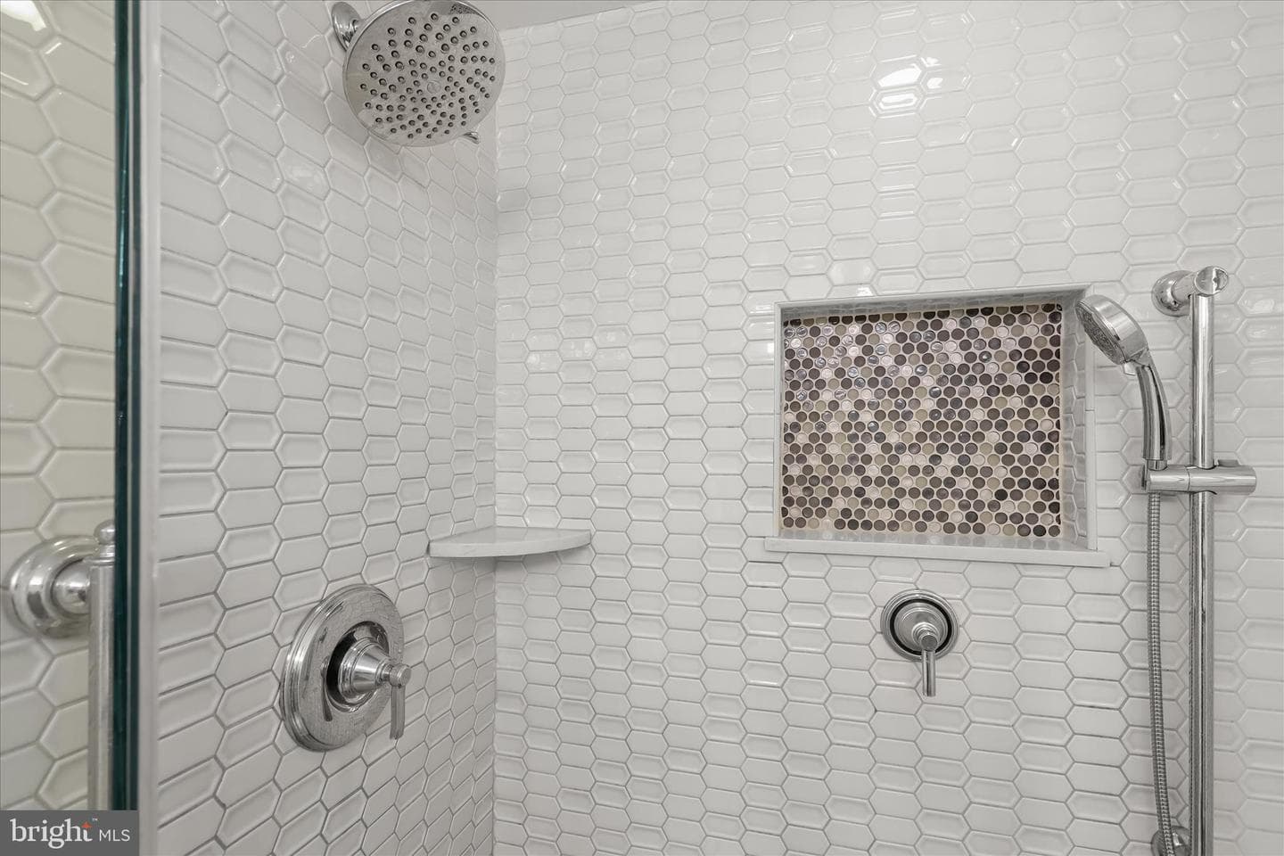 1504 Ivanhoe Avenue photo 34