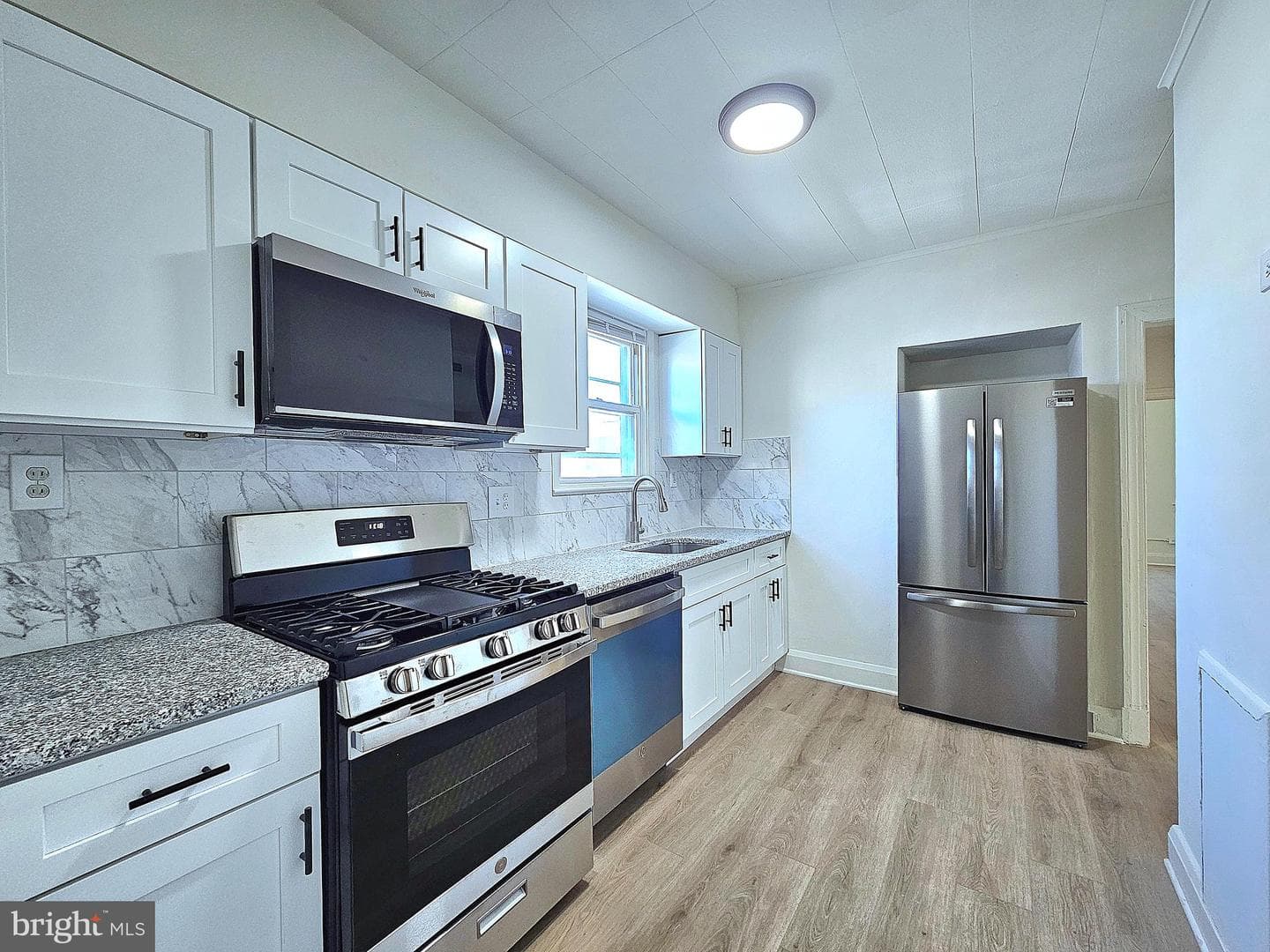 3001 Lavender Avenue photo 24
