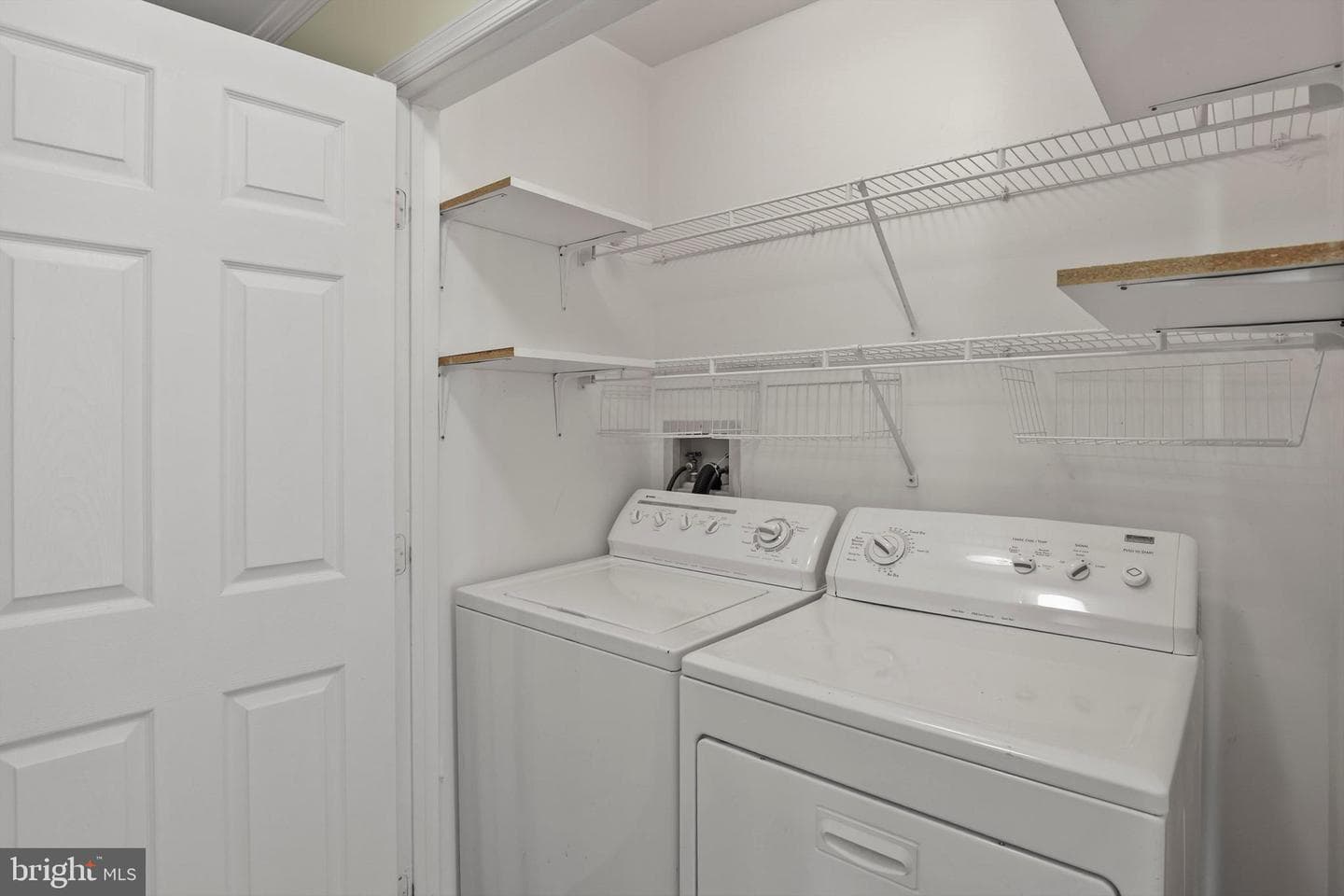 4404 Silverbrook Lane #e102 photo 25