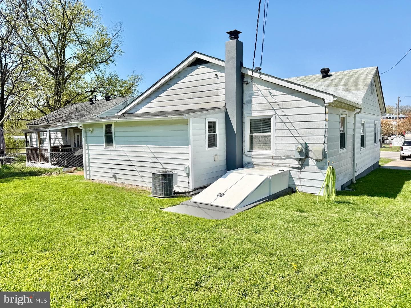 557 Compass Road photo 25