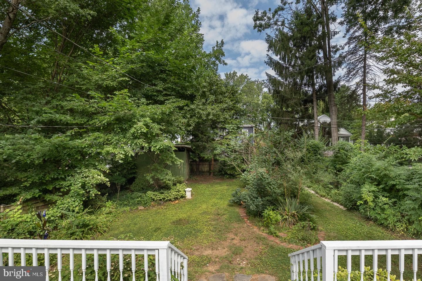 571 Woodbine Avenue photo 30