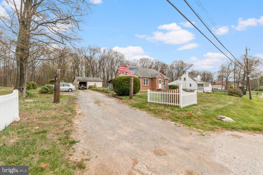 21119 Ridge Road photo 32