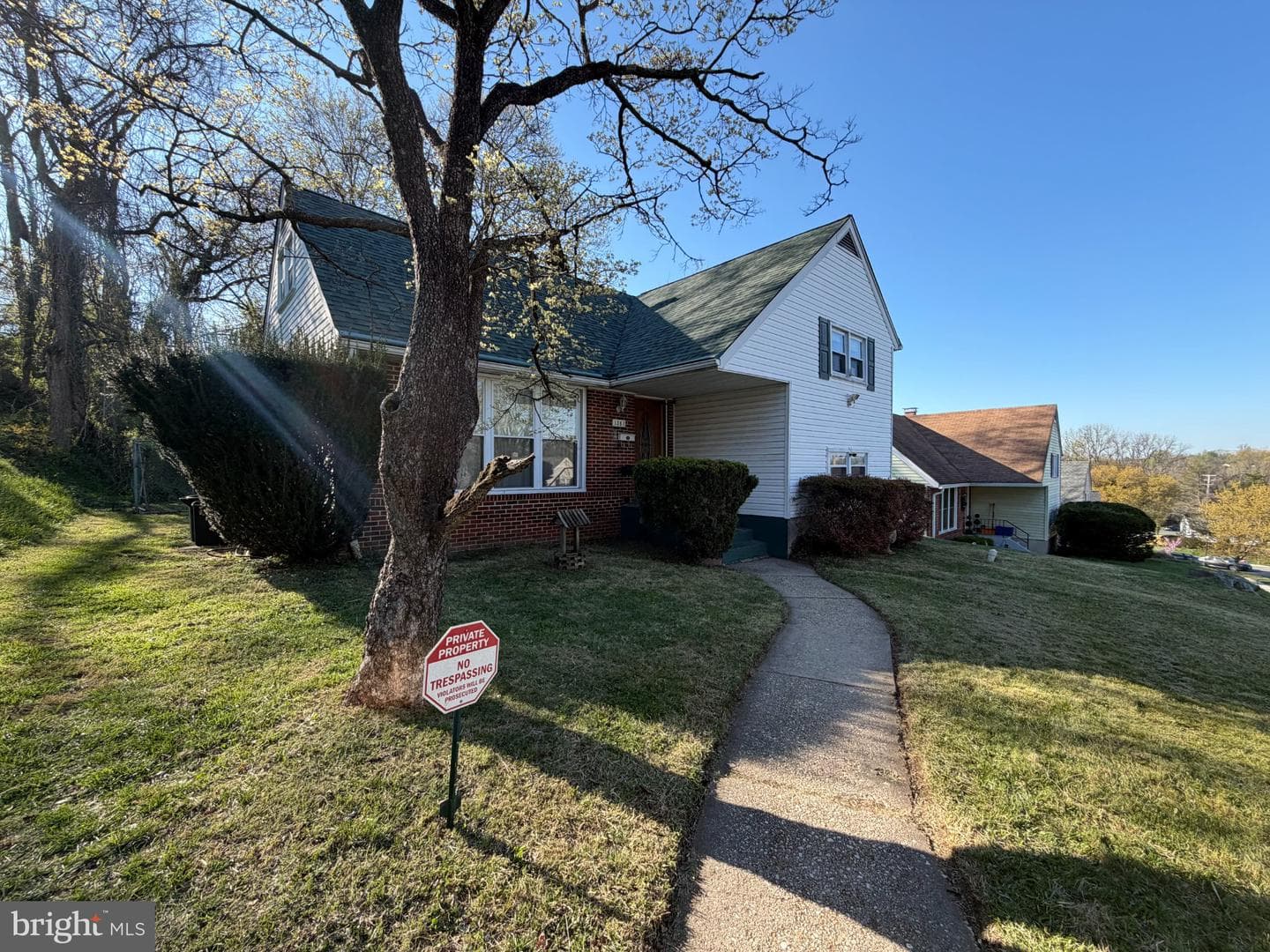 1344 Martin Drive photo 3